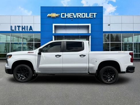 Used 2023 Chevrolet Silverado 1500 Custom Trail Boss AWD/4WD image 5