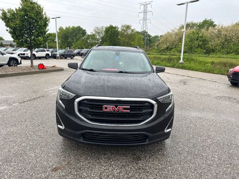 Used 2019 GMC Terrain SLE w/ Driver Convenience Package FWD image 3