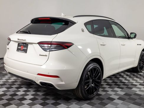 Used 2021 Maserati Levante S AWD/4WD image 7