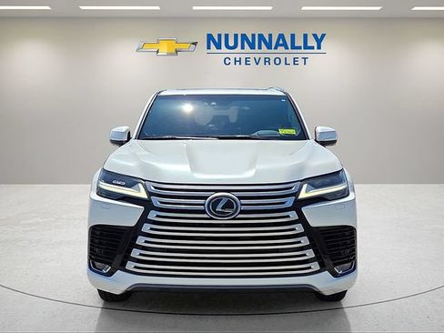Used 2023 Lexus LX 600 4WD w/ Interior Upgrade Package image 8