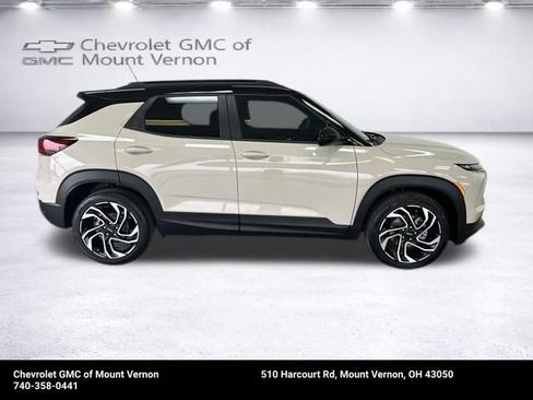 New 2026 Chevrolet TrailBlazer RS w/ Convenience Package FWD image 3