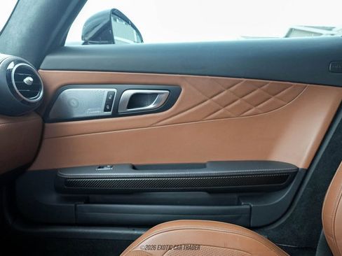 Used 2018 Mercedes-Benz AMG GT C image 34