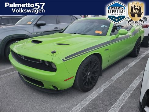 Used 2015 Dodge Challenger R/T Plus image 1