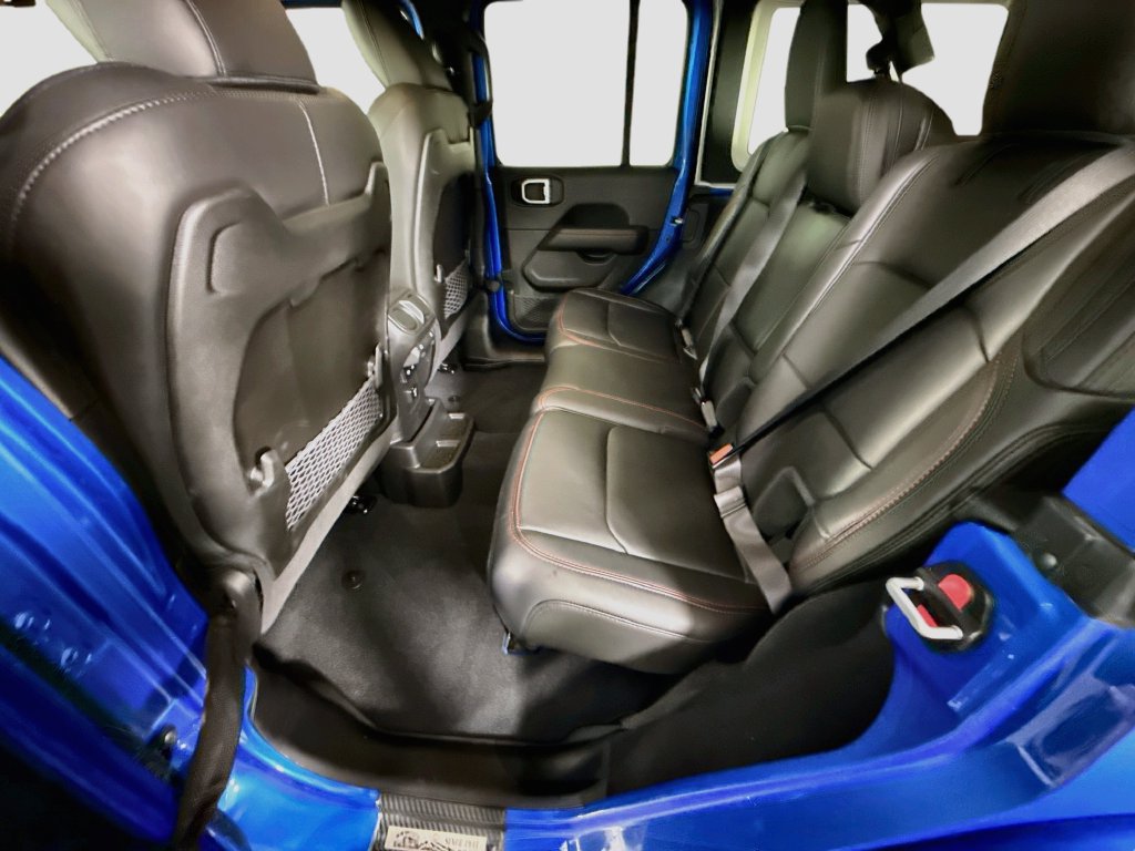 Used 2025 Jeep Wrangler Unlimited Rubicon AWD/4WD image 27