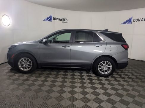 Used 2023 Chevrolet Equinox LT image 2