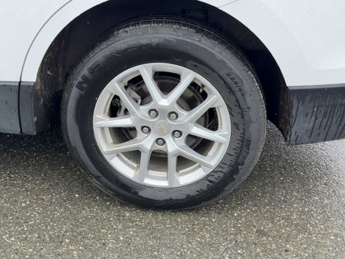 Certified 2024 Chevrolet Equinox LT AWD/4WD image 11