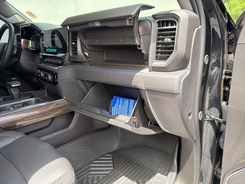 Used 2024 Chevrolet Silverado 1500 LT Trail Boss w/ LT Trail Boss Premium Package AWD/4WD image 45