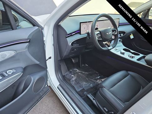Used 2026 Genesis Electrified GV70 image 10
