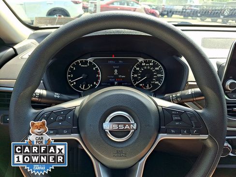 Used 2023 Nissan Altima 2.5 SV FWD image 19