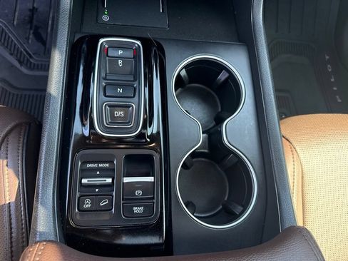 Used 2025 Honda Pilot Elite image 29