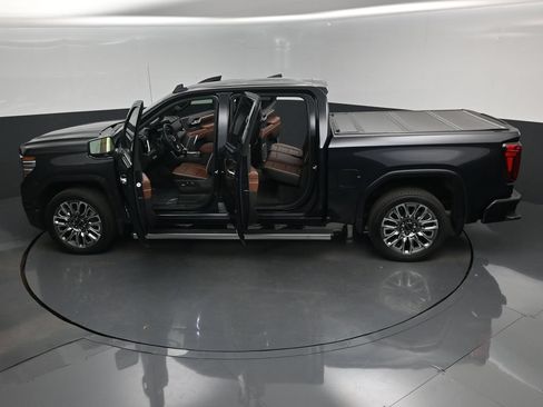 Used 2026 GMC Sierra 1500 Denali Ultimate AWD/4WD image 17