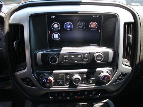 Used 2015 GMC Sierra 1500 SLT w/ SLT Crew Cab Value Package AWD/4WD image 22
