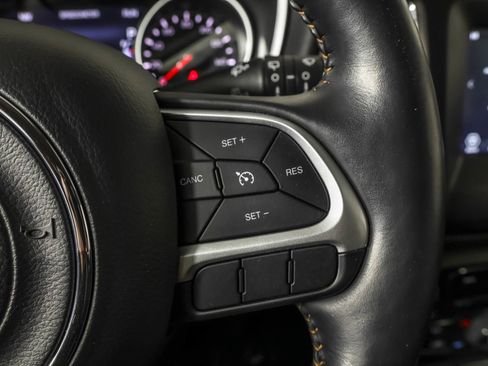 Used 2018 Jeep Compass Latitude w/ Popular Equipment Group image 29