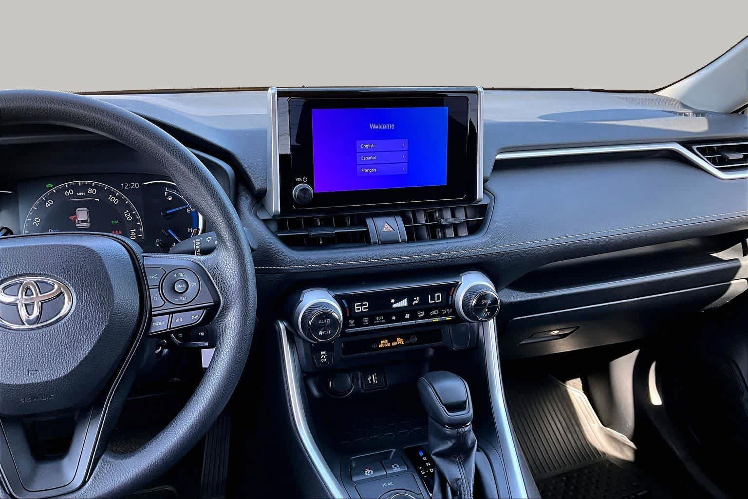 Certified 2024 Toyota RAV4 LE AWD/4WD image 6