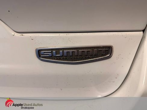 Certified 2024 Jeep Grand Cherokee Summit image 9