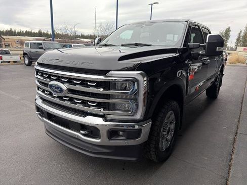 Certified 2024 Ford F250 Lariat w/ Lariat Ultimate Package AWD/4WD image 4