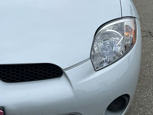 Used 2006 Mitsubishi Eclipse GS FWD image 11