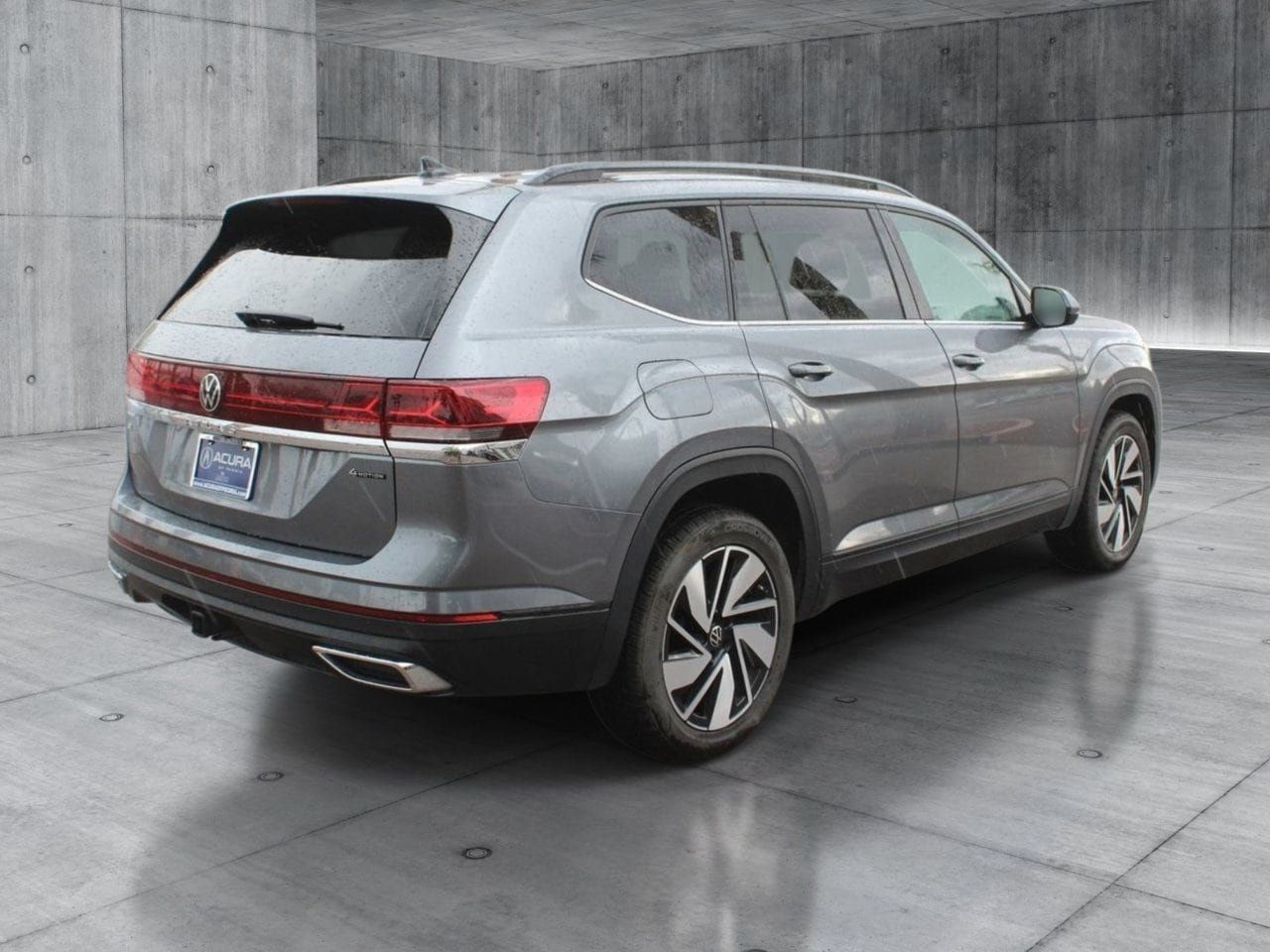 Used 2025 Volkswagen Atlas SE AWD/4WD image 5