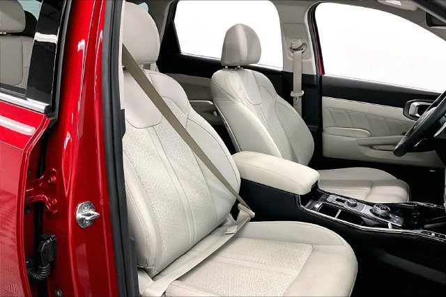 Used 2022 Kia Sorento SX Prestige w/ Panoramic Sunroof Package AWD/4WD image 8