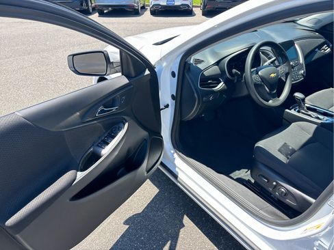 Certified 2022 Chevrolet Malibu LT FWD image 8