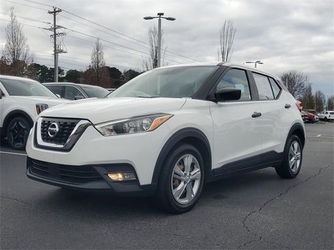 Used 2020 Nissan Kicks S image 26