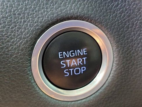 Used 2024 Toyota Tundra Limited AWD/4WD image 29