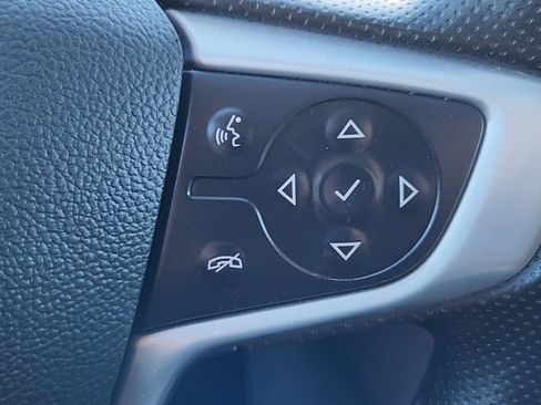 Used 2024 GMC Terrain SLE image 13