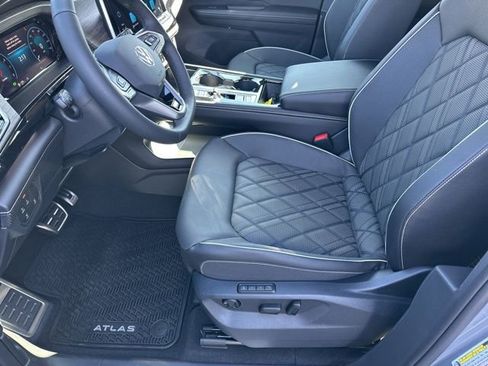 New 2026 Volkswagen Atlas SEL Premium R-Line image 11