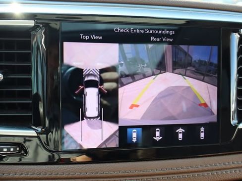 Used 2019 Chrysler Pacifica Limited w/ Advanced Safetytec Group FWD image 51