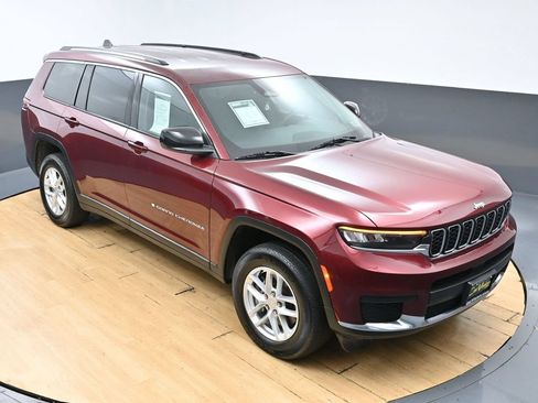 Used 2023 Jeep Grand Cherokee L Laredo AWD/4WD image 3