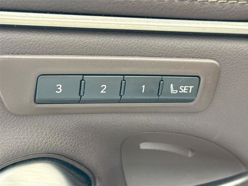 Used 2020 Lexus ES 350 Ultra Luxury w/ Accessory Package 2 FWD image 31