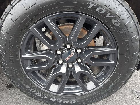 Used 2023 GMC Sierra 1500 Pro w/ Graphite Edition image 8