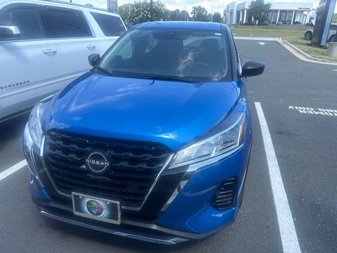 Used 2024 Nissan Kicks S FWD image 5