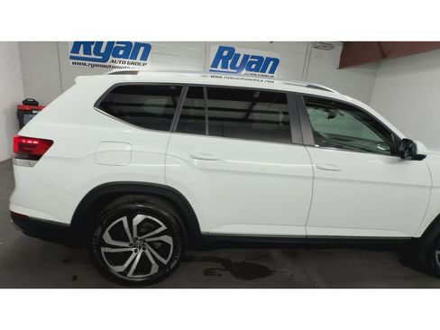 Used 2022 Volkswagen Atlas SEL image 9