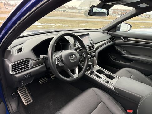 Used 2022 Honda Accord Sport image 7