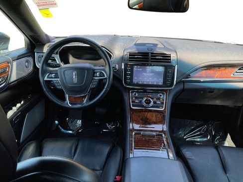 Used 2020 Lincoln Continental Reserve w/ Luxury Package FWD image 14
