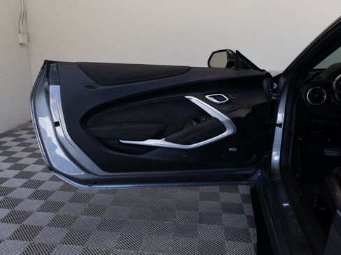 Used 2021 Chevrolet Camaro ZL1 image 19