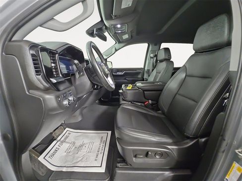 Certified 2024 GMC Sierra 1500 SLT image 9