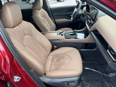 New 2026 Toyota Grand Highlander AWD Hybrid image 9