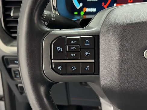 Used 2022 Ford F150 Lariat w/ Equipment Group 502A High image 18