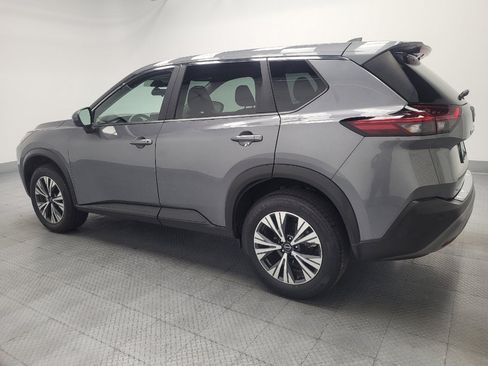 Used 2023 Nissan Rogue SV FWD image 3