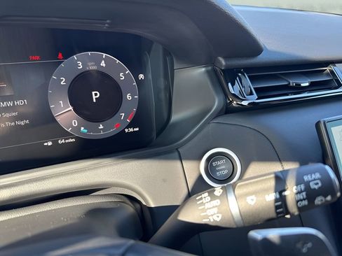 Used 2024 Land Rover Range Rover Velar Dynamic SE image 24