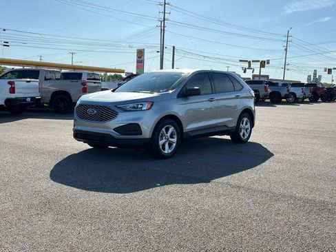 Used 2023 Ford Edge SE AWD/4WD image 9