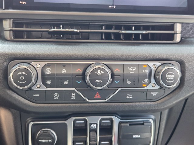 Used 2026 Jeep Wrangler Unlimited Sport AWD/4WD image 12