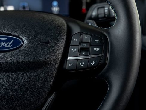 Used 2025 Ford Maverick Lobo AWD/4WD image 25