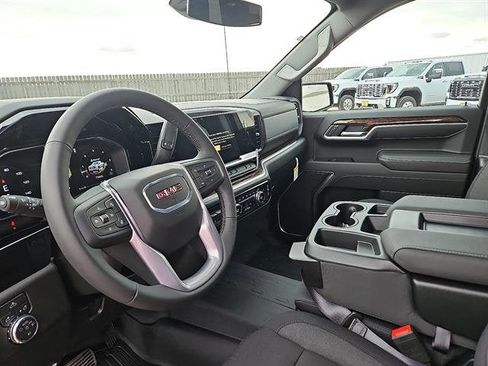 New 2026 GMC Sierra 1500 Elevation image 14