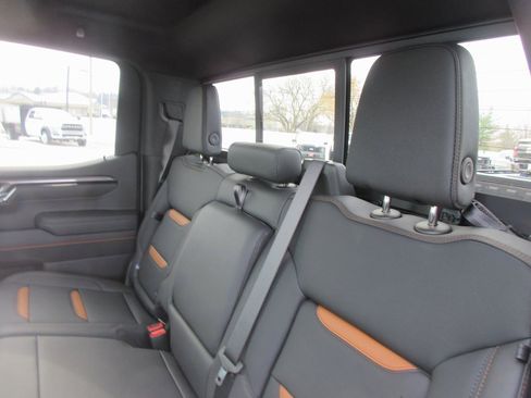 New 2026 GMC Sierra 1500 AT4 w/ AT4 Premium Package image 15