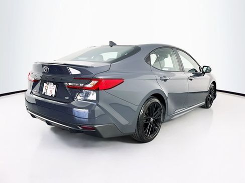 Used 2025 Toyota Camry SE image 8