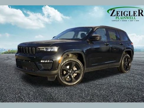 Used 2023 Jeep Grand Cherokee Limited w/ Luxury Tech Group II image 1