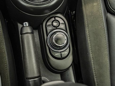 Used 2024 MINI Cooper S w/ Signature Upholstery Package FWD image 36